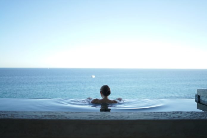 alex-bertha-Jyg7xHRmXiU-unsplash pamper yourself