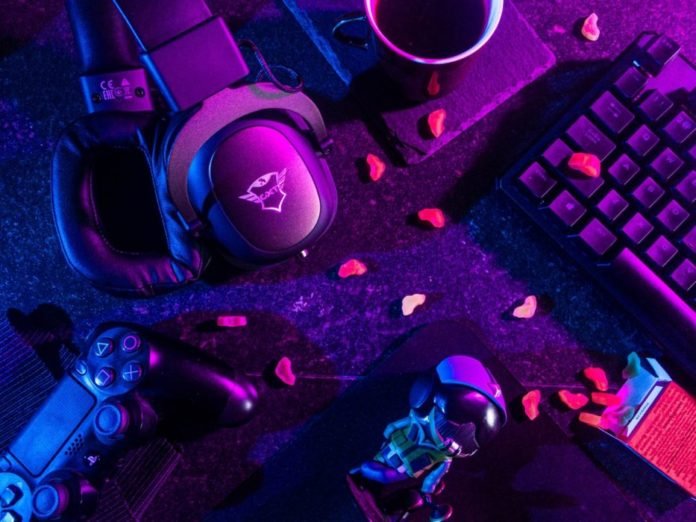 keyboard-gaming-moody-gamer-3165335 pc gamer needs