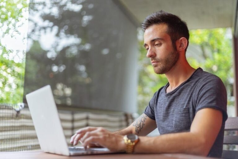 4 Creative Ways to Grow Your Blog Audience in 2022