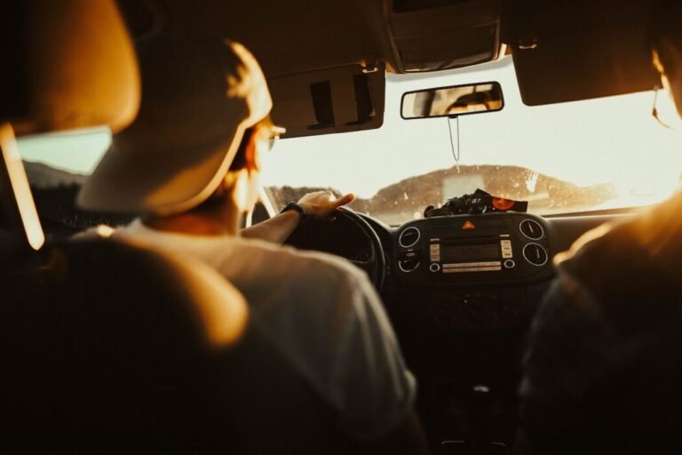5 Tips for Driving with an Extra Compartment in the Back
